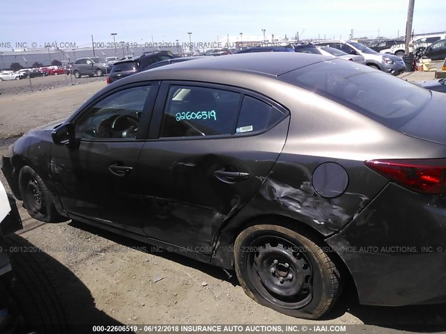 JM1BM1T70F1242995 - 2015 MAZDA 3 SV GRAY photo 6