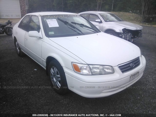 4T1BG22K41U856258 - 2001 TOYOTA CAMRY CE/LE/XLE 白色 照片 1