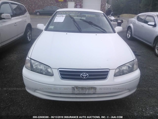 4T1BG22K41U856258 - 2001 TOYOTA CAMRY CE/LE/XLE 白色 照片 6