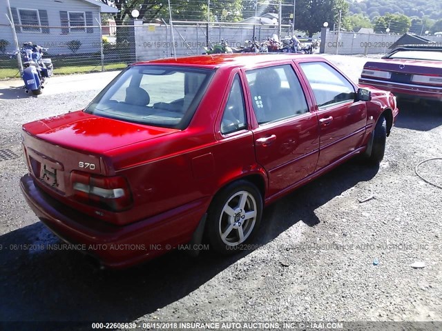 YV1LT56D9X2578828 - 1999 VOLVO S70 RED photo 4