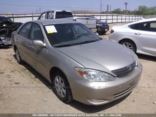 4T1BE32K04U891136 - 2004 TOYOTA CAMRY LE/XLE/SE ვერცხლისფერი ფოტო 1