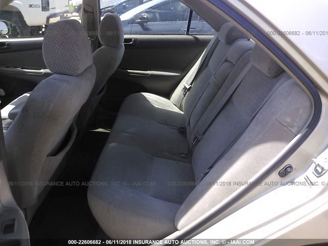 4T1BE32K04U891136 - 2004 TOYOTA CAMRY LE/XLE/SE ვერცხლისფერი ფოტო 8