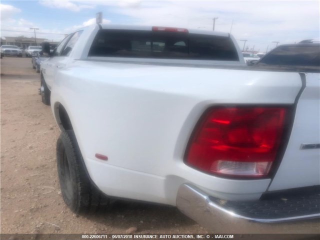 3C63RRHL0GG246582 - 2016 RAM 3500 SLT Unknown photo 4