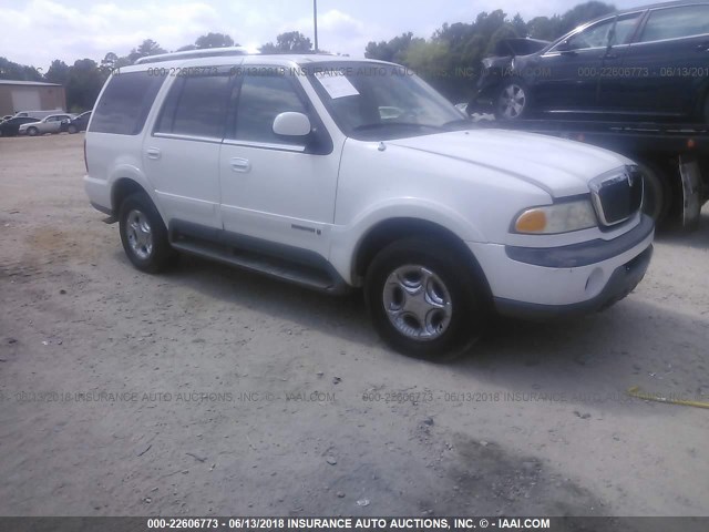 5LMPU28A7XLJ21394 - 1999 LINCOLN NAVIGATOR 白色 照片 1
