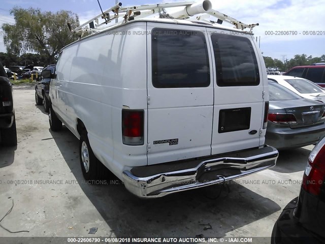 1FTSS34S8WHB61643 - 1998 FORD ECONOLINE E350 SUPER DUTY VAN WHITE photo 3