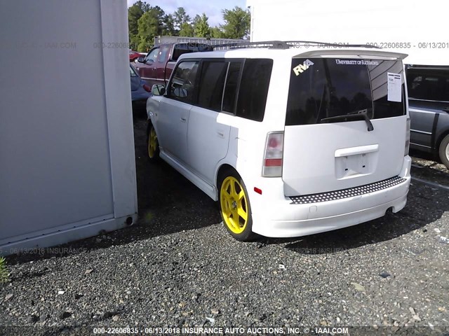 JTLKT334550202263 - 2005 TOYOTA SCION XB WHITE photo 3