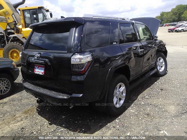 JTEBU5JR2J5540568 - 2018 TOYOTA 4RUNNER SR5 PREM/LTDL/TRAIL/TRD BLACK photo 4