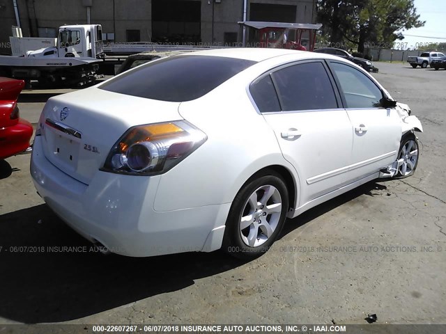 1N4AL21E77N484916 - 2007 NISSAN ALTIMA 2.5/2.5S WHITE photo 4