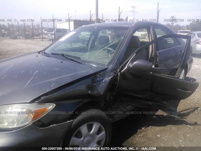 4T1BE32K34U856218 - 2004 TOYOTA CAMRY LE/XLE/SE ნაცრისფერი ფოტო 6
