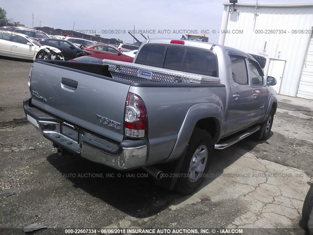 5TFJU4GN9FX070677 - 2015 TOYOTA TACOMA DOUBLE CAB PRERUNNER SILVER photo 4