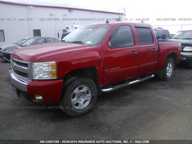 2GCEK13M471571395 - 2007 CHEVROLET SILVERADO K1500 CREW CAB RED photo 2