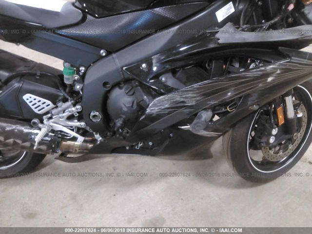 JYARJ16E7AA020122 - 2010 YAMAHA YZFR6 BLACK photo 8