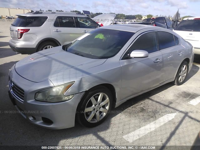 1N4AA51E69C847454 - 2009 NISSAN MAXIMA S/SV SILVER photo 2