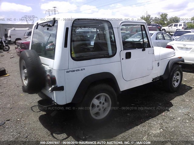 2J4FY19P4NJ557315 - 1992 JEEP WRANGLER / YJ S WHITE photo 4