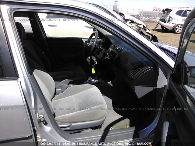 1HGES16395L011383 - 2005 HONDA CIVIC DX VP SILVER photo 5