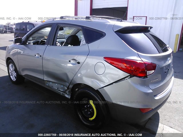 KM8JU3AC4DU753009 - 2013 HYUNDAI TUCSON GLS/LIMITED SILVER photo 3