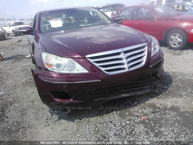 KMHGC46EX9U042581 - 2009 HYUNDAI GENESIS 3.8L MAROON photo 6