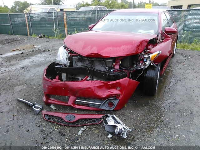 4T1BF1FK9EU783966 - 2014 TOYOTA CAMRY L/SE/LE/XLE Qırmızı foto 6