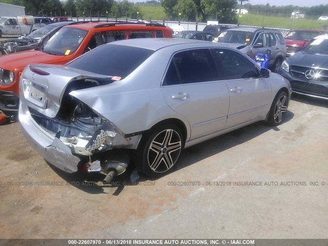 1HGCM56337A117965 - 2007 HONDA ACCORD SE SILVER photo 4