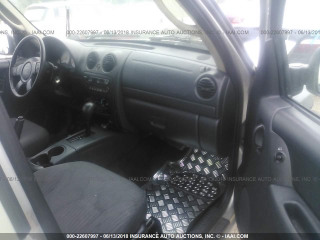 1J4GK48K53W676753 - 2003 JEEP LIBERTY SPORT/FREEDOM ვერცხლისფერი ფოტო 5