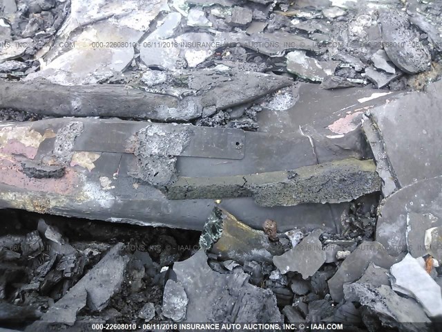 2G2WR524641136080 - 2004 PONTIAC GRAND PRIX GTP BLACK photo 9