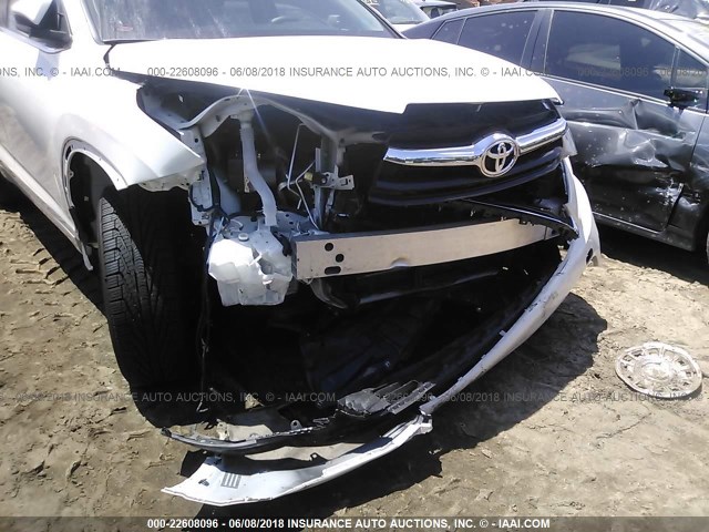 5TDZKRFH8GS182072 - 2016 TOYOTA HIGHLANDER LE/LE PLUS თეთრი ფოტო 6