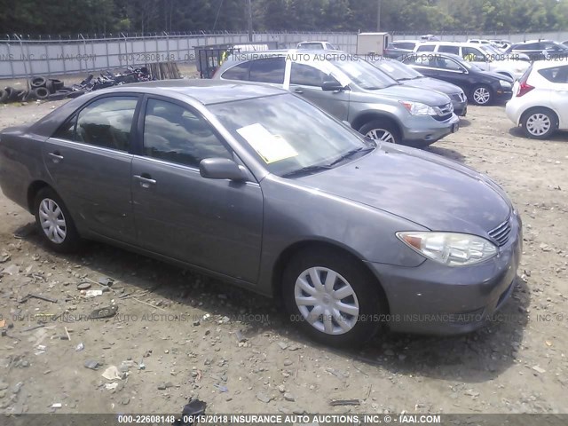 4T1BE32K15U565587 - 2005 TOYOTA CAMRY LE/XLE/SE 灰色 照片 1