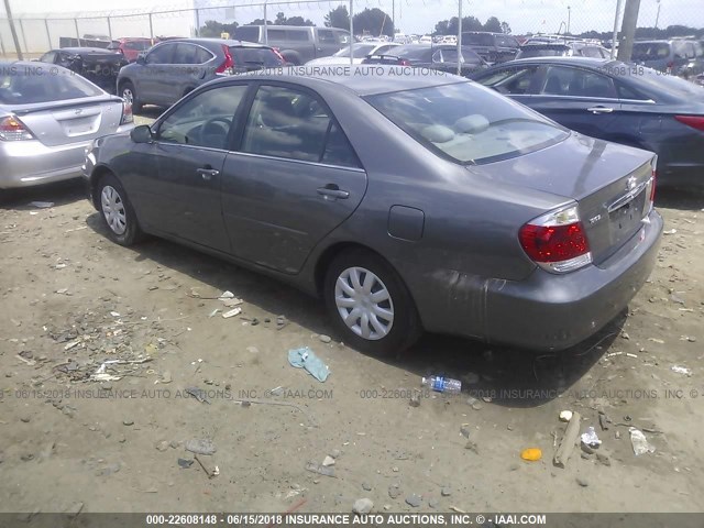 4T1BE32K15U565587 - 2005 TOYOTA CAMRY LE/XLE/SE 灰色 照片 3