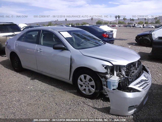 4T1BF3EK9BU704840 - 2011 TOYOTA CAMRY SE/LE/XLE 银色 照片 1