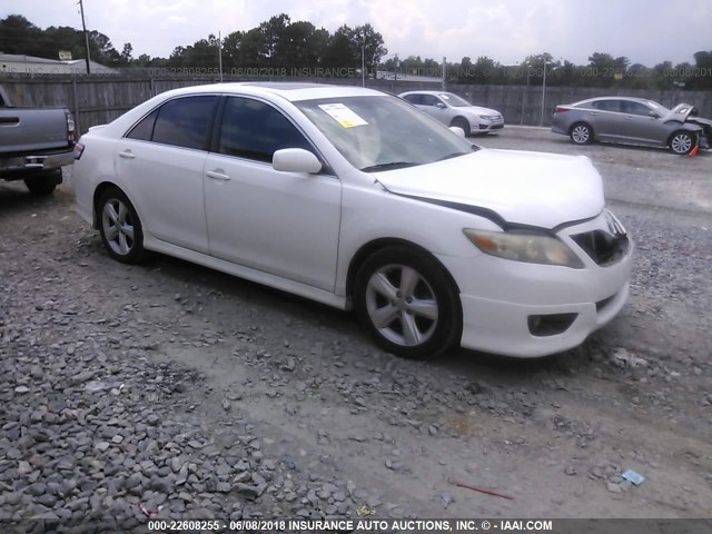 4T1BK3EK0AU603776 - 2010 TOYOTA CAMRY SE/LE/XLE WHITE photo 1