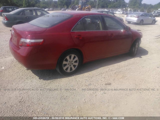 JTNBE46K973015157 - 2007 TOYOTA CAMRY NEW GENERAT CE/LE/XLE/SE RED photo 4