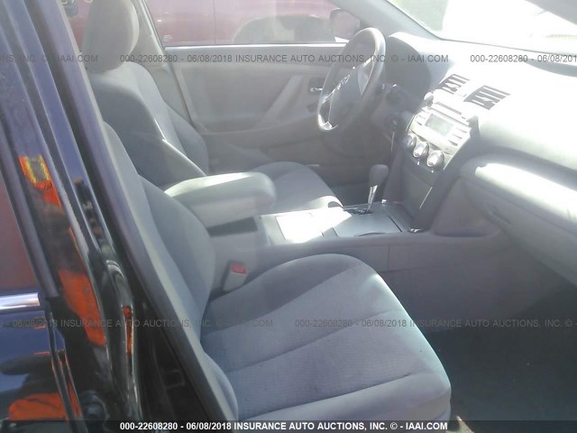 4T4BF3EK5AR054750 - 2010 TOYOTA CAMRY SE/LE/XLE 黑色 照片 5