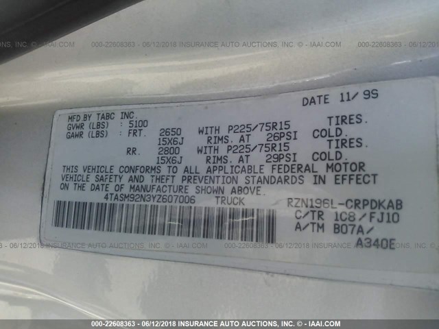 4TASM92N3YZ607006 - 2000 TOYOTA TACOMA XTRACAB PRERUNNER ვერცხლისფერი ფოტო 9