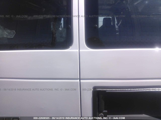 1FTNE2EW6CDA96813 - 2012 FORD ECONOLINE E250 VAN WHITE photo 8