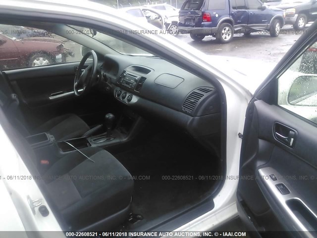 4T1BE32K16U649006 - 2006 TOYOTA CAMRY LE/XLE/SE 白色 照片 5
