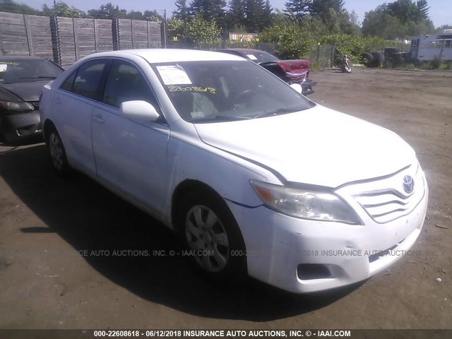 4T1BF3EK4BU669785 - 2011 TOYOTA CAMRY SE/LE/XLE თეთრი ფოტო 1