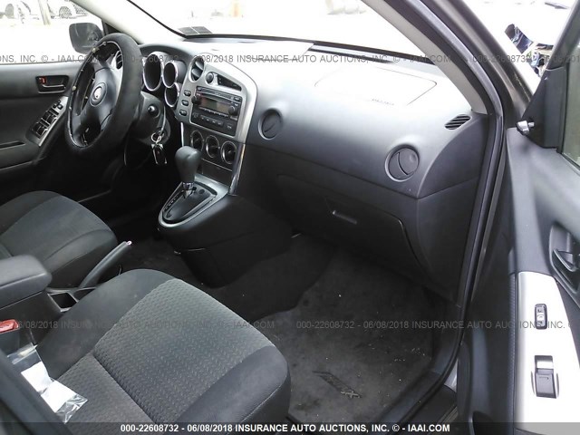 2T1KR32E77C660156 - 2007 TOYOTA COROLLA MATRIX XR GRAY photo 5