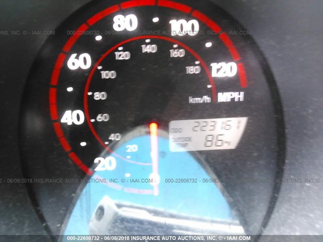 2T1KR32E77C660156 - 2007 TOYOTA COROLLA MATRIX XR GRAY photo 7