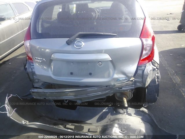 3N1CE2CP7EL412805 - 2014 NISSAN VERSA NOTE S/S PLUS/SV/SL GRAY photo 6