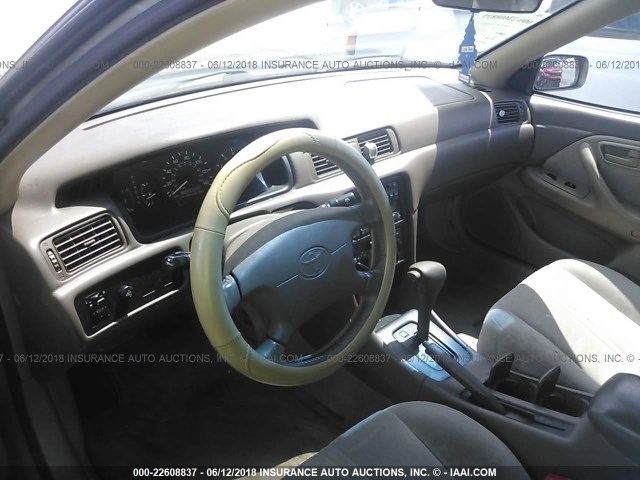 4T1BF22K6VU010660 - 1997 TOYOTA CAMRY CE/LE/XLE GOLD photo 5