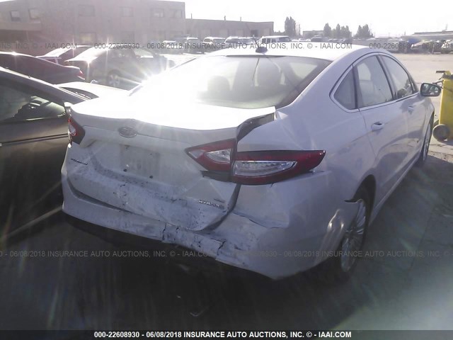 3FA6P0LU7DR254319 - 2013 FORD FUSION SE HYBRID WHITE photo 4