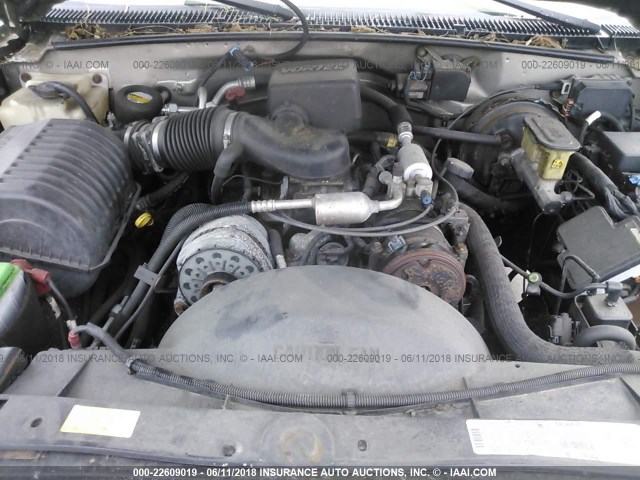 1GYEK13R9XR402079 - 1999 CADILLAC ESCALADE GOLD photo 10