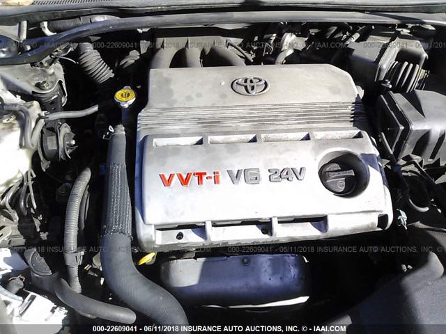 4T1BF30K75U592096 - 2005 TOYOTA CAMRY LE/XLE/SE ვერცხლისფერი ფოტო 10