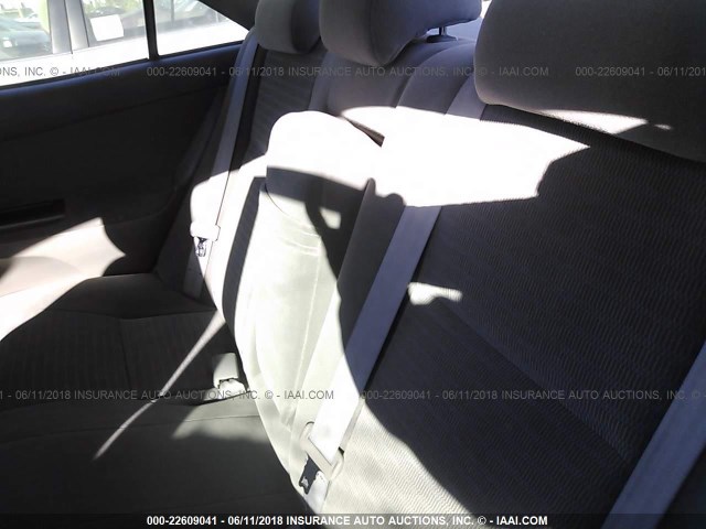 4T1BF30K75U592096 - 2005 TOYOTA CAMRY LE/XLE/SE ვერცხლისფერი ფოტო 8