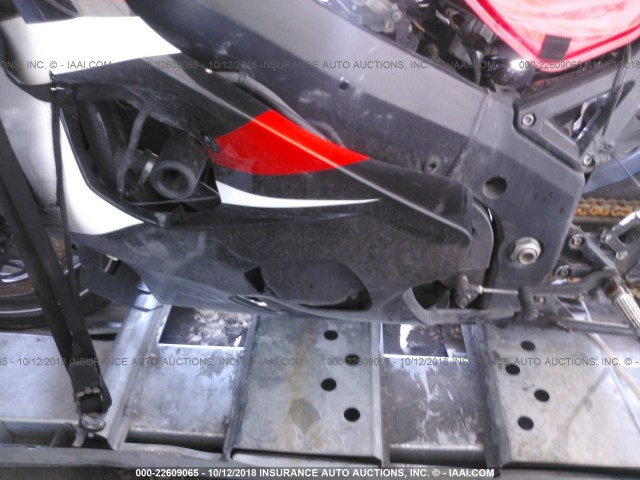 JS1GN7CA152114141 - 2005 SUZUKI GSX-R600 K RED photo 9