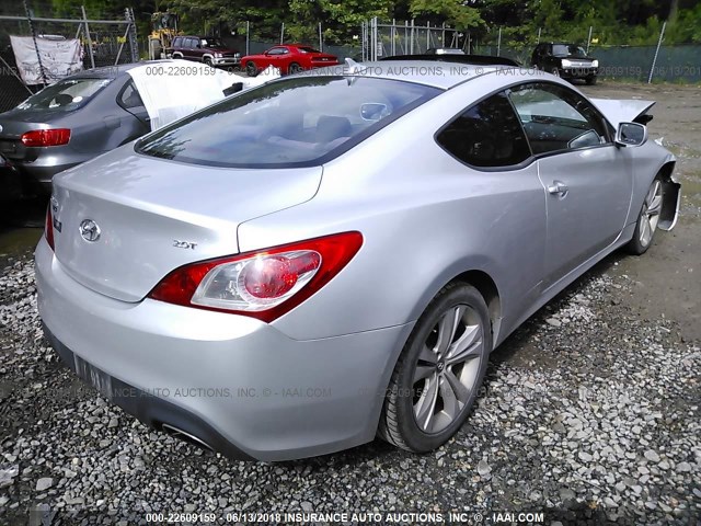 KMHHT6KD7AU016098 - 2010 HYUNDAI GENESIS COUPE 2.0T SILVER photo 4