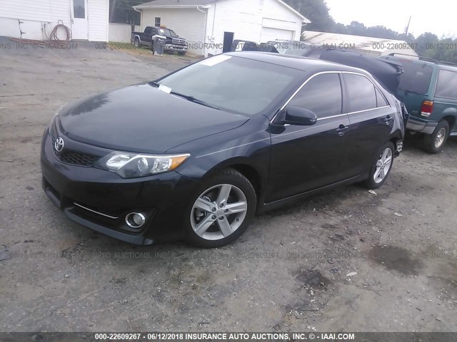 4T1BF1FK2DU288653 - 2013 TOYOTA CAMRY L/SE/LE/XLE 黑色 照片 2