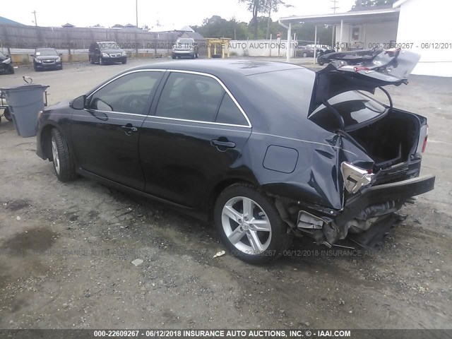 4T1BF1FK2DU288653 - 2013 TOYOTA CAMRY L/SE/LE/XLE 黑色 照片 3