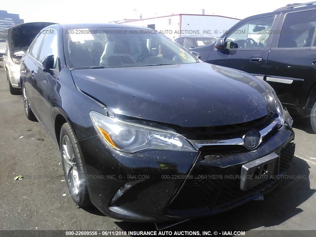 4T1BF1FK4FU916344 - 2015 TOYOTA CAMRY LE/XLE/SE/XSE BLACK photo 1