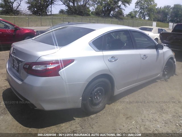 1N4AL3AP7GC239407 - 2016 NISSAN ALTIMA 2.5/S/SV/SL/SR SILVER photo 4